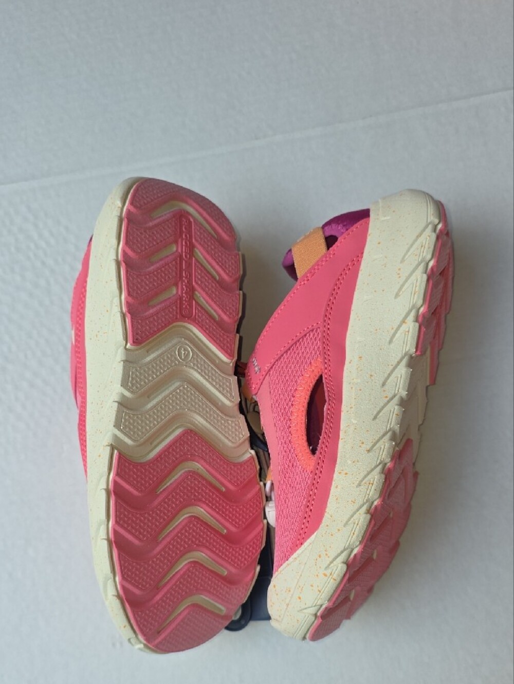 Rugged Shark Little & Big Girls Trek Sandal - Picture 4 of 5
